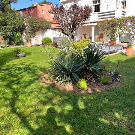 Appartement Rez De Villa Proche Port Et Plages De Sanary Exteriör bild