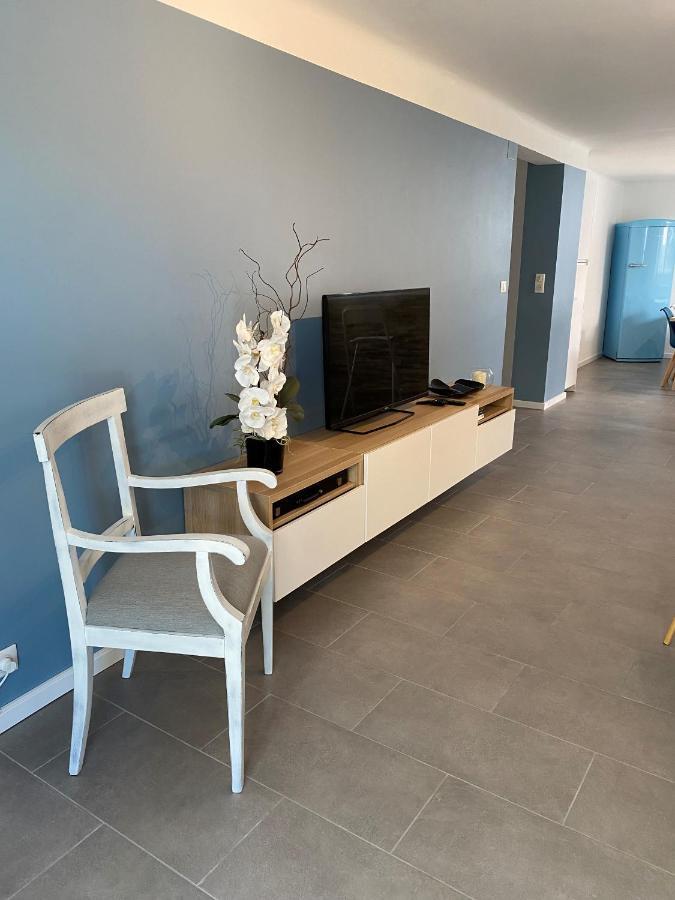 Appartement Rez De Villa Proche Port Et Plages De Sanary Exteriör bild