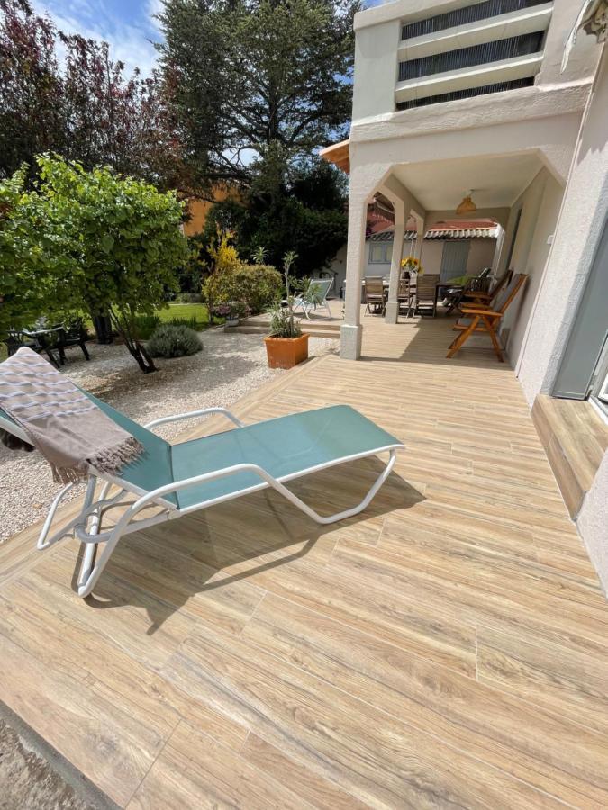 Appartement Rez De Villa Proche Port Et Plages De Sanary Exteriör bild